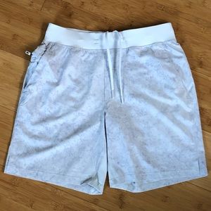 Lululemon 7” shorts